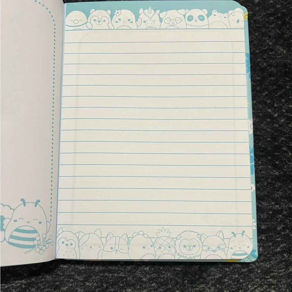 💜 Journal - Squishmallows Sunny Activity Notebook